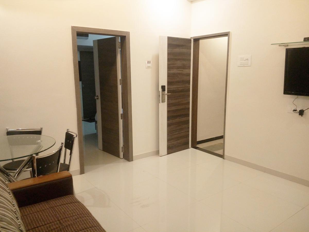 Hotel Pushpak Park Osmanabad Zewnętrze zdjęcie
